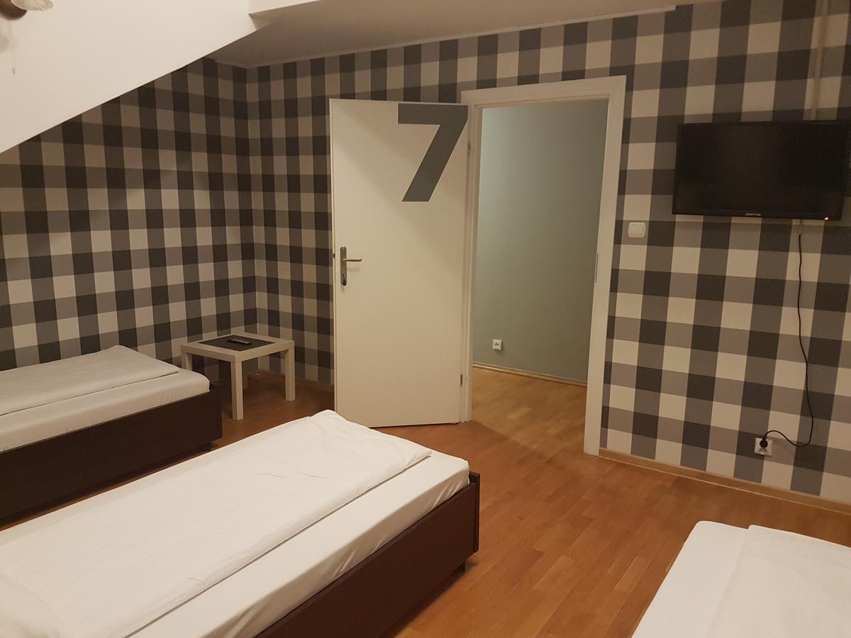 Duszka Hostel Варшава Екстер'єр фото