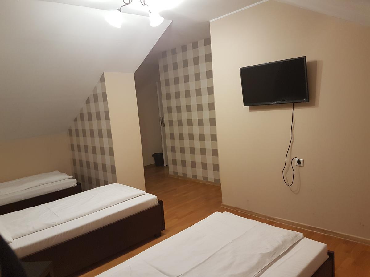 Duszka Hostel Варшава Екстер'єр фото